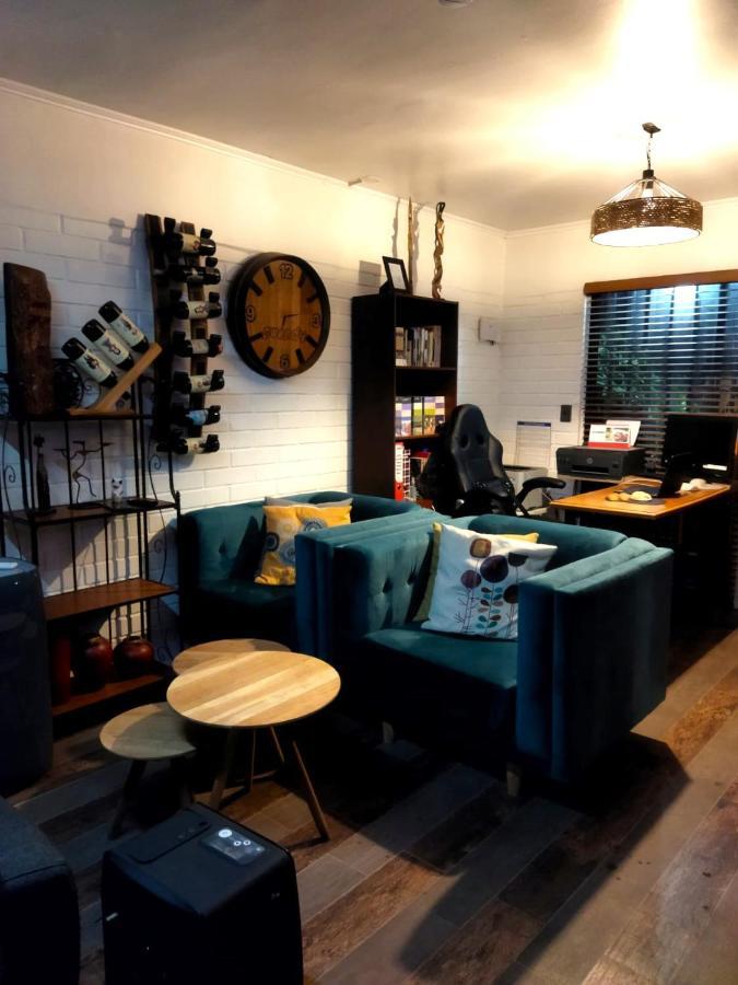 Casa Roble Anejo Bed & Breakfast Санта Крус Екстериор снимка